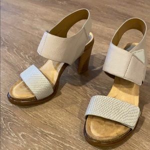 Sofft Platform Sandals